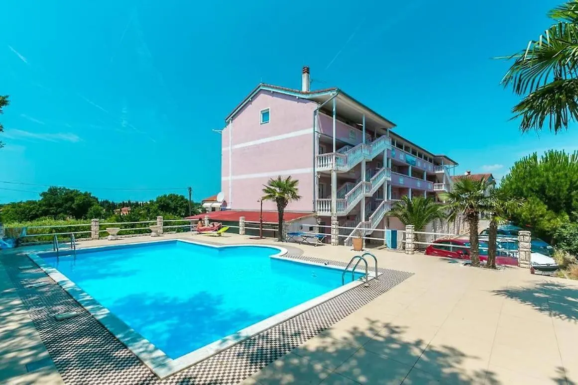 Apartment Suzana 2220 Medulin